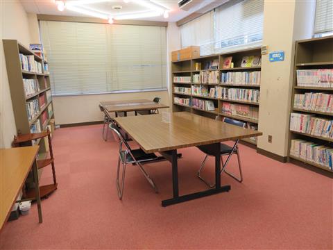 安中公民館図書室 全景